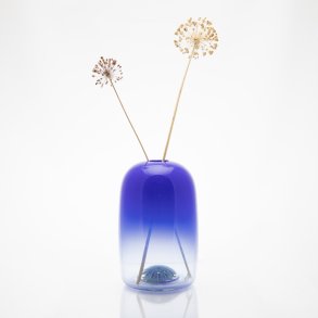 Kornblomst-vase fra Glas